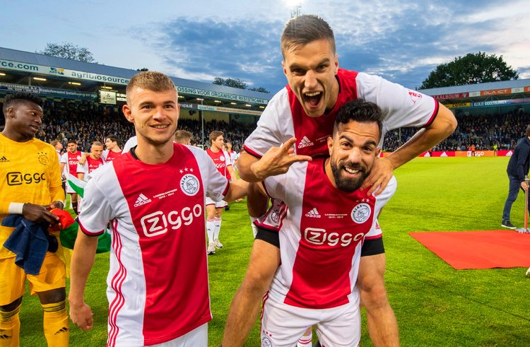 大比分领先 大比分领先